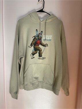 Jerzees Brian Head Utah Bigfoot Skiing Hoodie Cream Beige XL Sasquatch Pullover